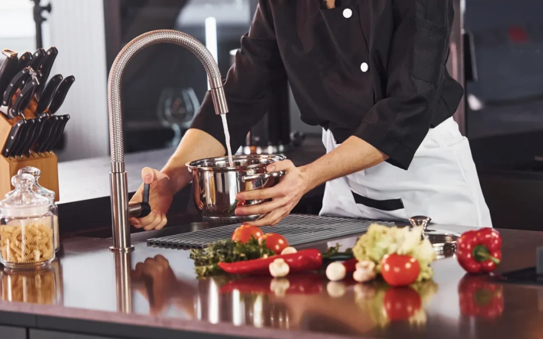 Grifos “Pot Filler” (Llenadores de Ollas): Consideraciones Hidráulicas para Instalar este Elemento de Lujo en una Cocina Moderna